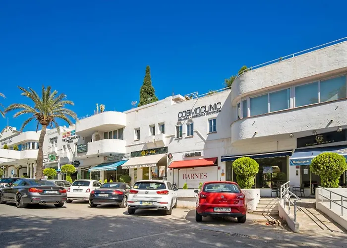 Spacious & Comfy In Golden Mile *