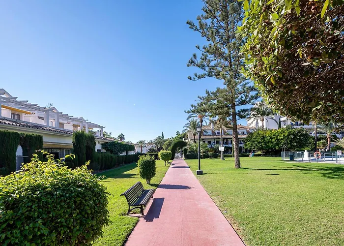 Spacious & Comfy In Golden Mile