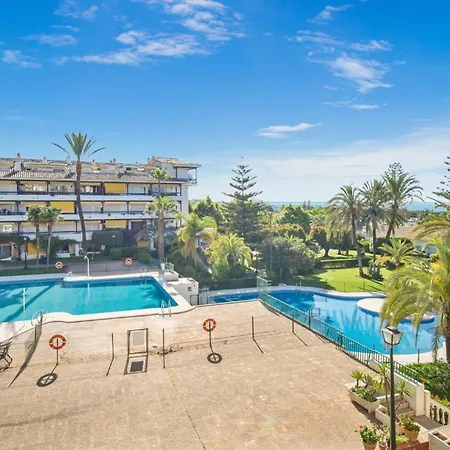Apartment Spacious & Comfy In Golden Mile Marbella