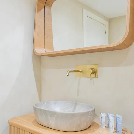 Spacious & Comfy In Golden Mile Apartment *