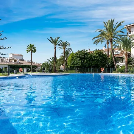 Spacious & Comfy In Golden Mile