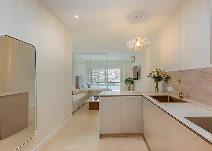 Spacious & Comfy In Golden Mile * Marbella