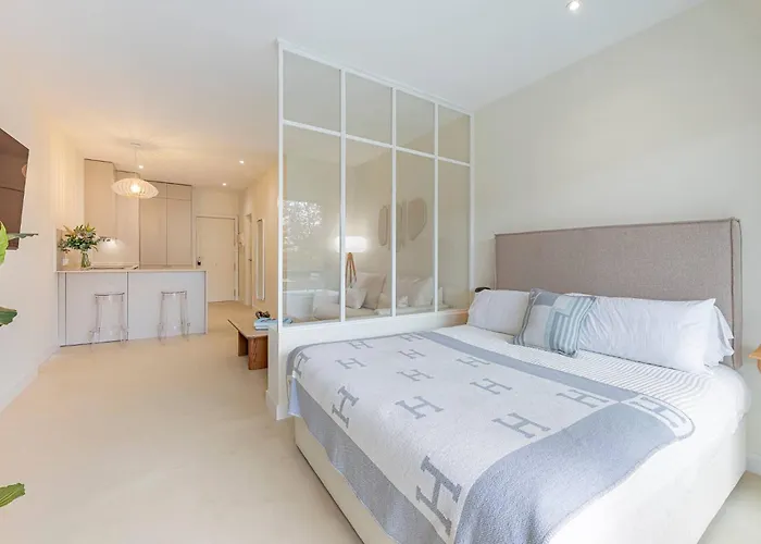 Spacious & Comfy In Golden Mile Apartament Marbella