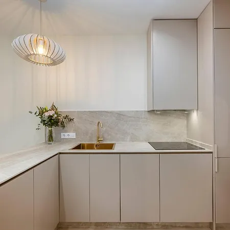 公寓 Spacious & Comfy In Golden Mile 马尔韦利亚