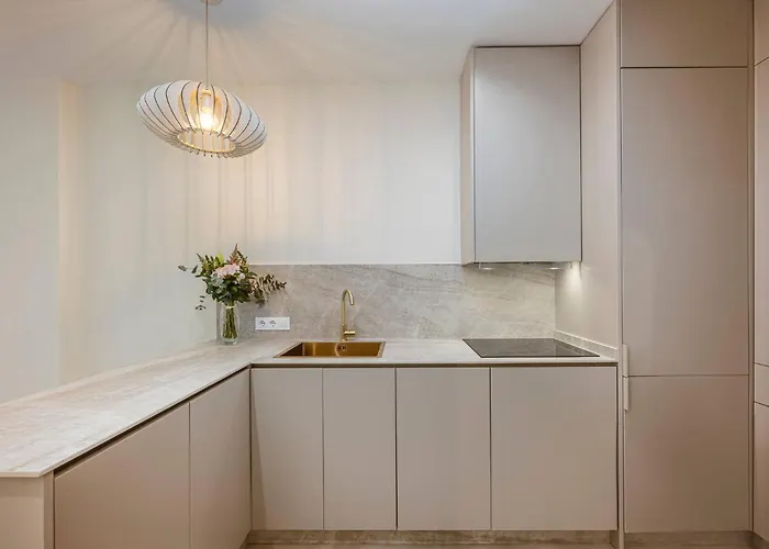 아파트 Spacious & Comfy In Golden Mile 마르베야