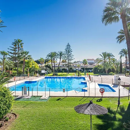 Spacious & Comfy In Golden Mile Marbella