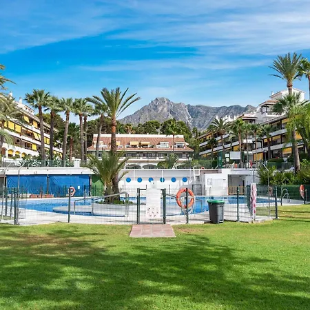 Spacious & Comfy In Golden Mile Lejlighed Marbella
